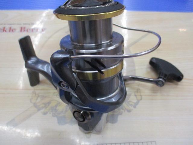 シマノ　17アルテグラ4000XG シマノ シマノ 17 アルテグラ 4000XG／スピニングリール