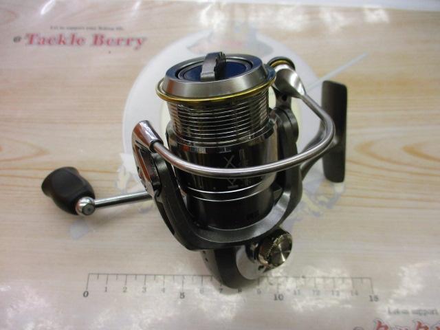 Daiwa カルディアKIX 2004 DAIWA CALDIA KIX 2004 SPINNING REEL LURE FISHING FROM JAPAN