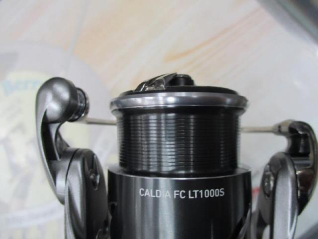 25カルディアFC LT1000S 新品未使用 ダイワ 25 カルディア FC LT1000S スピニングリール - 釣具の