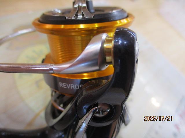 20レブロス LT3000-CH 新品 DAIWA（釣り） ダイワ 20レブロス LT 3000-CH /スピニングリール