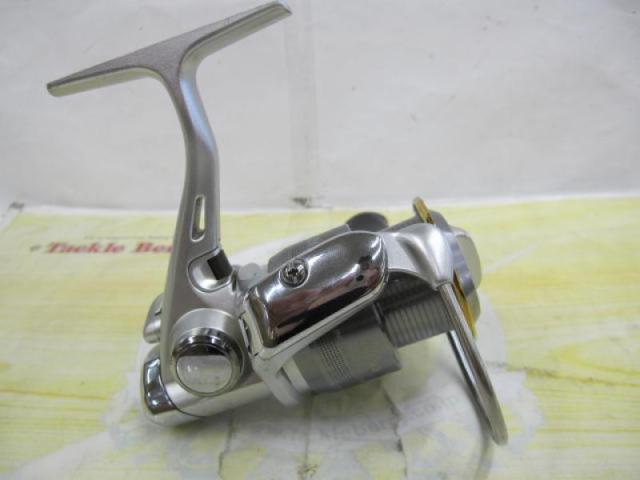 SHIMANO - ルビアス　2000 DAIWA（釣り） 24 ルビアス LT2000S-H スピニングリール - 最