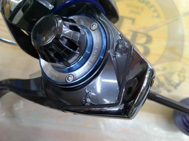 ダイワ　15ソルティガ　4500h 新品未使用品 ダイワ(DAIWA) 15ソルティガ 4500H ☆特別割引品(お取り寄せ商品