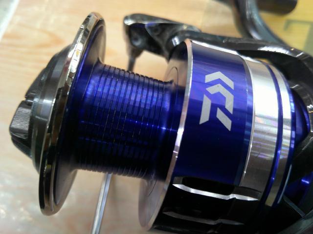 ダイワ　15ソルティガ　4500h 新品未使用品 ダイワ(DAIWA) 15ソルティガ 4500H ☆特別割引品(お取り寄せ商品