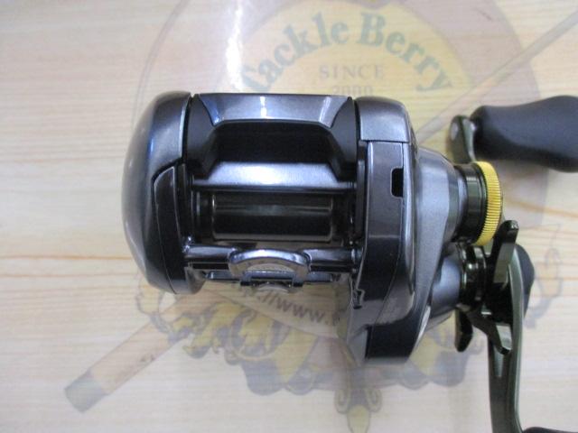 【中古美品】22クラドDC 200XG シマノ 【取り寄せ商品】シマノ 22 クラド DC 200XG (右ハンドル
