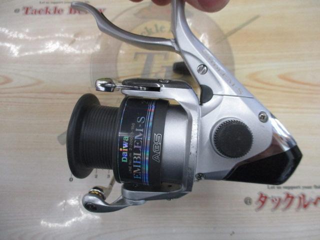 ダイワ　エンブレム　EMBLEM S2500LBCD ドラグ付き　未使用　美品 ダイワ エンブレム EMBLEM S2500LBCD ドラグ付き 未使用 美品
