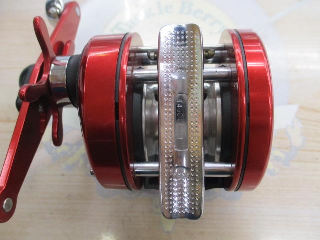 5600D5 SW レッド｜＠ベリーネット 日本最大新品中古釣具WEBショップ