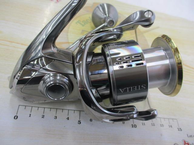 超美品　シマノ　18ステラ　c5000xg Amazon | シマノ(SHIMANO) スピニングリール 18 ステラ C5000XG