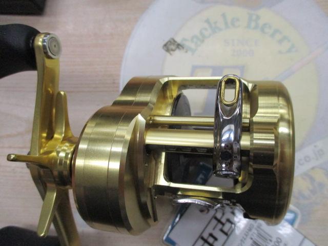 SHIMANO - 【中古/未使用品】 シマノ 23 カルカッタコンクエスト MD 300XG   /A254M SHIMANO - 【中古/未使用品】 シマノ 23 カルカッタコンクエスト