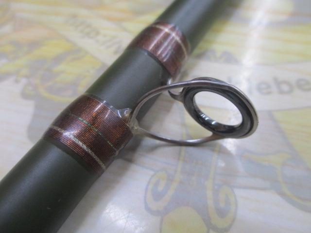 デストロイヤー F4-66GT3(トマホーク08SETTING)ショートフォアグリップ ブラックシートフード