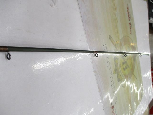 デストロイヤー F4-66GT3(トマホーク08SETTING)ショートフォアグリップ ブラックシートフード