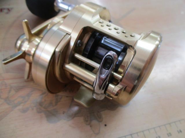 か*ん様 14オシアコンクエスト 200HG PE1号付き Amazon | シマノ(SHIMANO) ベイトリール 両軸 14 オシアコン