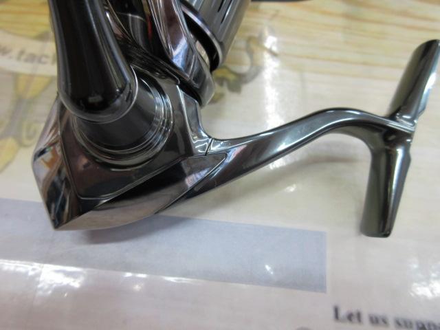 未使用☆カスタム済☆22ステラ 2500S SHIMANO シマノ 22 ステラ C2500S 箱付き スピニングリール