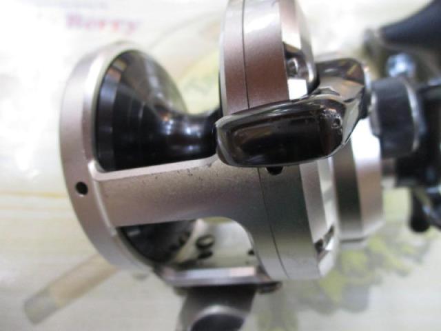 SHIMANO - 11オシアジガー 2000NR PG シマノ(SHIMANO) オシアジガー 2000NRPG 027634｜アウトドア用品