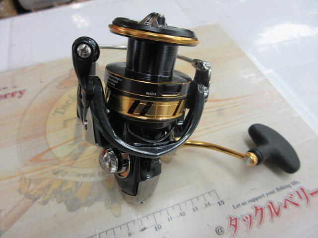 未使用品ダイワレガリスLEGALIS LT 4000D-C PE.リーダー付 ダイワ(Daiwa) LEGALIS(レガリス)4000 00058185｜アウトドア用品