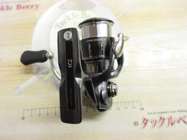 24ルビアス LT2000S-H ダイワ ルビアス LT2000S-P 24年モデル スピニングリール - 釣具