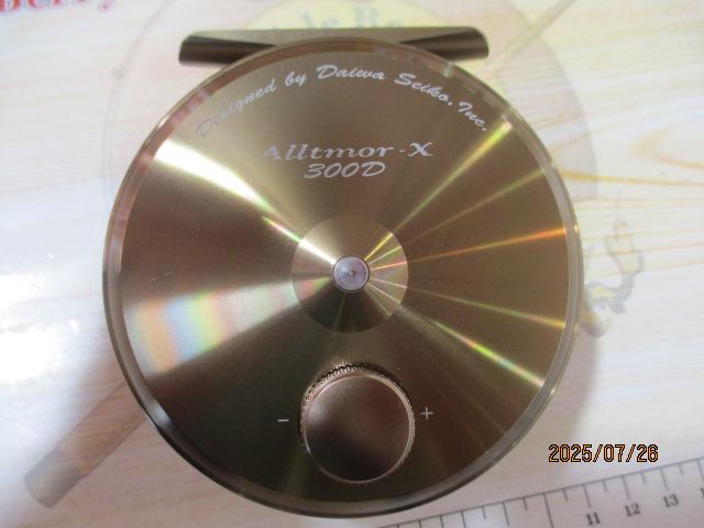 フライフリール　アルトモアX 300D　左巻き　美品 フライフリール アルトモアX 300D 左巻き 美品 - メルカリ