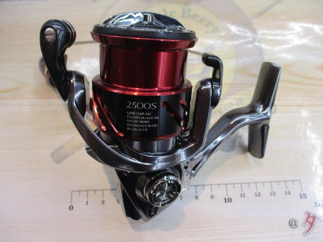 SHIMANO STRADIC CI4+ 2500HGS スピニングリール 81w0fXjyRyL._UF1000,1000_QL80_.jpg