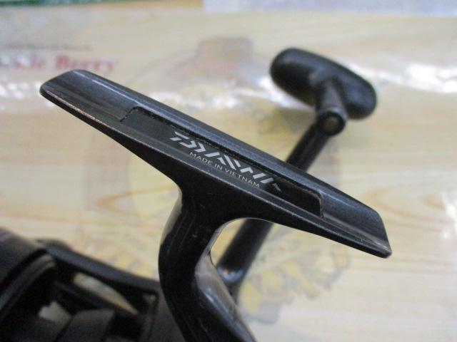 新品未使用品　ダイワ　17クロスキャスト5500 ダイワ(Daiwa) クロスキャスト 4500 00059093｜アウトドア用品