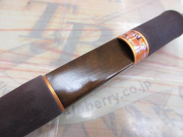 ホワイトウルフ　62ml（〜9日まで限定値下げ） ホワイトウルフ スチール警棒 16合皮 シルバー【防犯グッズの