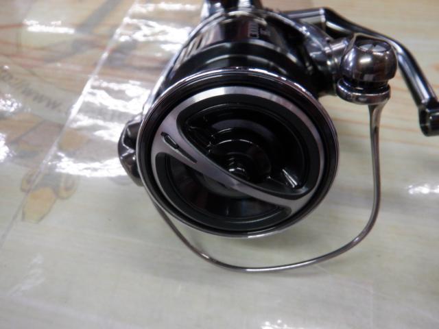 22 ステラ C3000MHG シマノ(SHIMANO) 22 ステラ C3000MHG 043917｜アウトドア用品