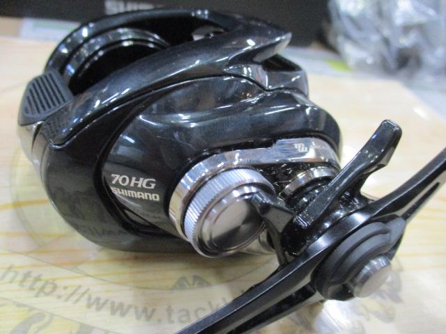 ガレージ524メタニウムDC70HG 美品 シマノ ベイトリール 24メタニウム DC 70HG (右): 釣具の