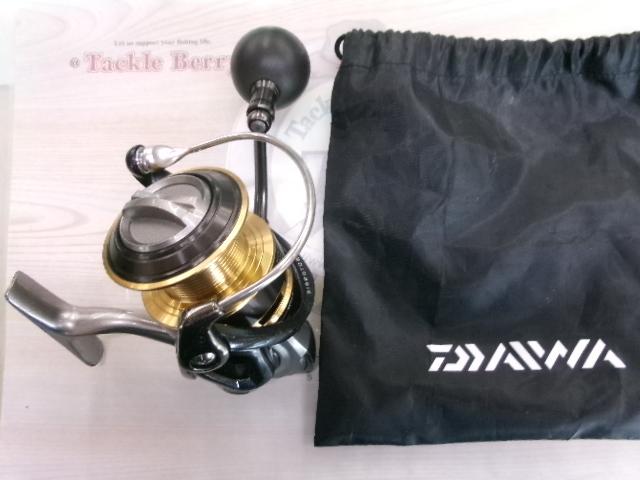 DAIWA - ダイワ　ヴァデル　3500H ダイワ 15 ヴァデル 3500H スピニングリール - 最安値・価格比較