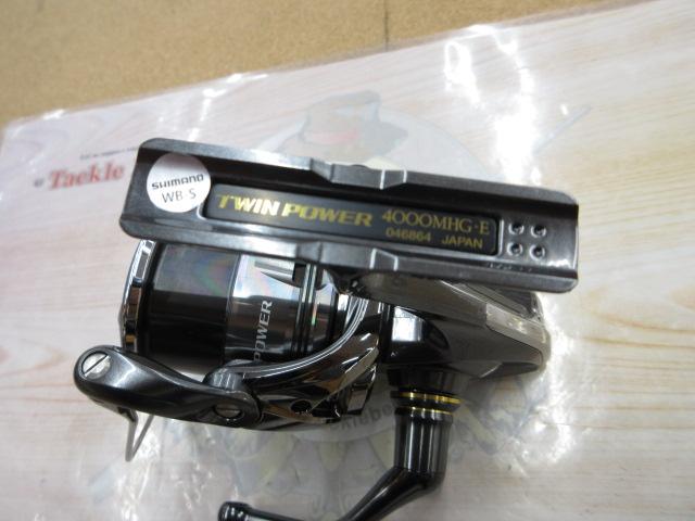 シマノ　24 ツインパワー　4000MHG 中古　機関良好　ヒラメ　シーバス青物 シマノ(SHIMANO) 24 ツインパワー 4000MHG ツインパワー ☆NEW