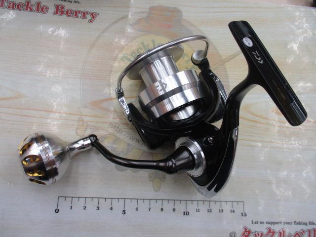（極美品）19レグザ LT4000D-CXH ダイワ(Daiwa) 19レグザ LT4000D-CXH 00067215｜アウトドア用品