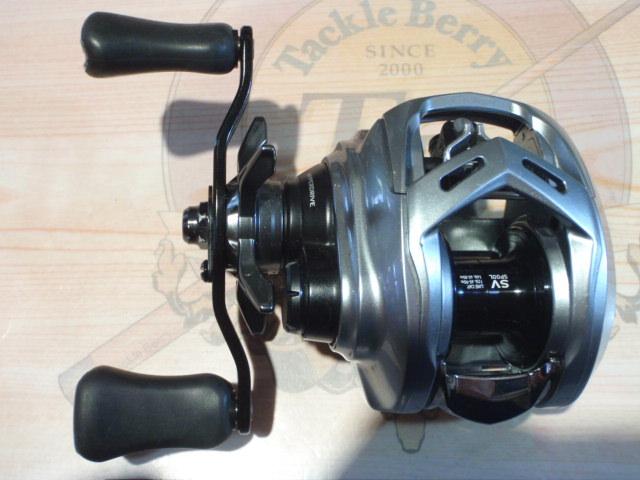 〈未使用品〉ダイワ　21アルファスSVTW 800HL ダイワ 21アルファス sv tw 800hl
