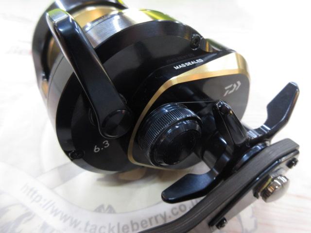 ダイワ22 ソルティガ15S リール　未使用 ダイワ ソルティガ 15S 右 22年モデル - 釣具のポイント 【公式