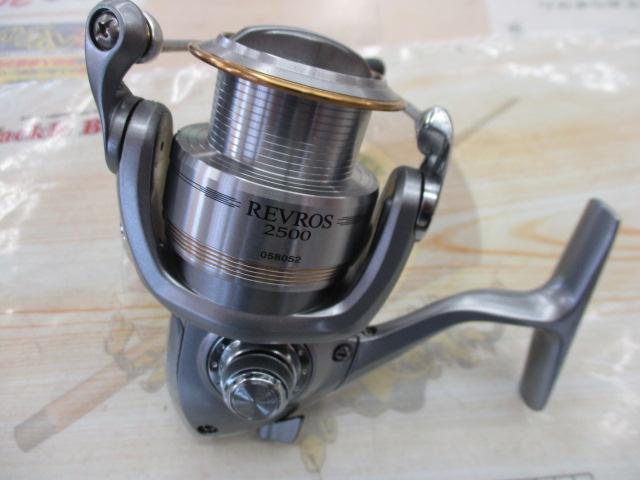 リール シマノULTEGRA 2500・ダイワREVROS 2500セット 24