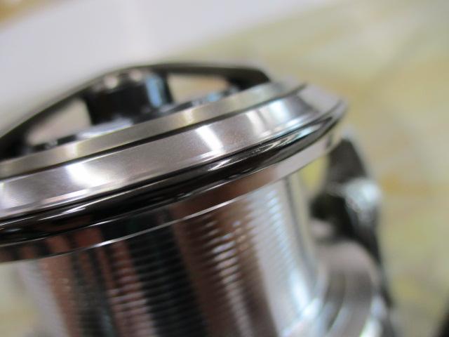 【極美品】22イグジスト LT4000-XH　ハンドル　スピングリール 22EXIST LT4000-XH SLP50mmハンドル