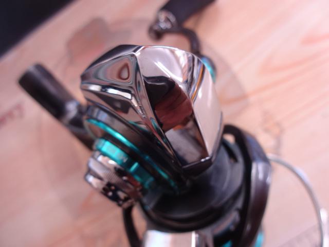 エメラルダスAIR FC LT2500S ダイワ エメラルダス AIR FC LT2500S-DH (リール) 価格比較