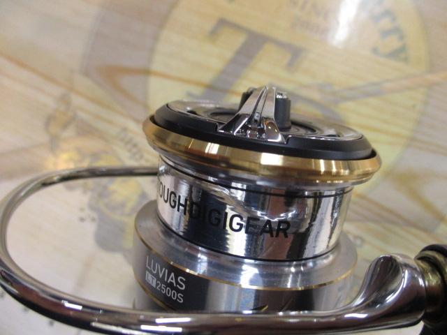 20ルビアス FC LT2500S ダイワ ルビアス FC LT2500S-XH (リール) 価格比較 - 価格.com