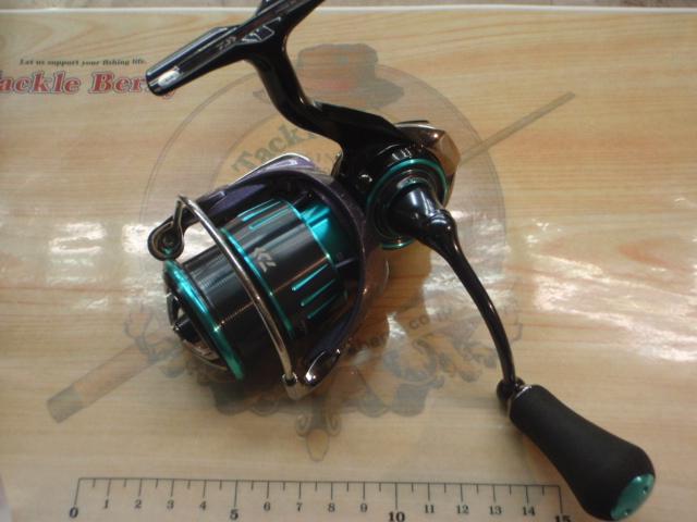 竹*坊様 23エメラルダスRX FC LT 2500S ダイワ スピニングリール 23エメラルダス RX FC LT2500S-H-DH