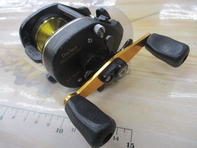 【美品】Daiwa ミリオネア ST-10AC リール JUNK FOOD item: R-12717 ミリオネアST-10AC