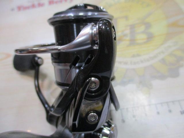 DAIWA - 18カルディアLT2000S-XH新品同様/未使用ベアリングMAX12スタンド付 18カルディアLT2000S-XH新品同様/未使用ベアリングMAX12スタンド付