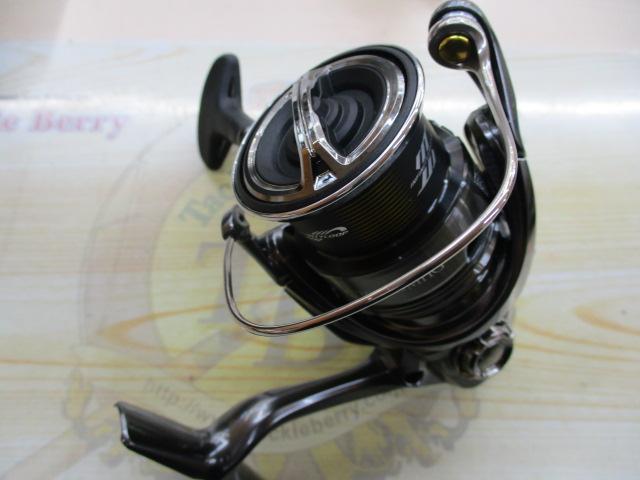 シマノ24ツインパワーC3000MHG新品未使用 シマノ 24 ツインパワー C3000MHG (2024年モデル) スピニング