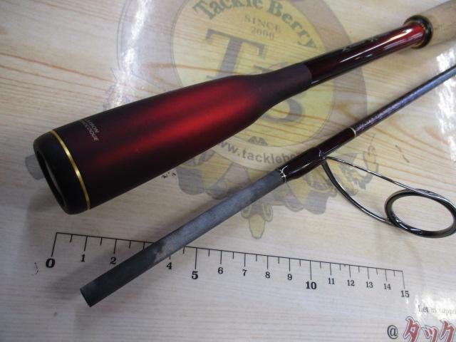 超美品　ワールドシャウラ2702r-2 シマノ ワールドシャウラ 2702R-2インプレ。[超赤]ボート