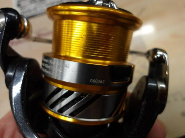 DAIWA - 20レブロス　LT2000S-XH【新品未使用品】 ダイワ レブロス LT2000S-XH (リール) 価格比較 - 価格.com