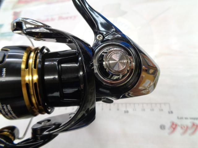 ダイワ 23レガリスlt2500s-xh(ラインローラー純正状態) ダイワ レガリス LT2500S-XH (リール) 価格比較 - 価格.com