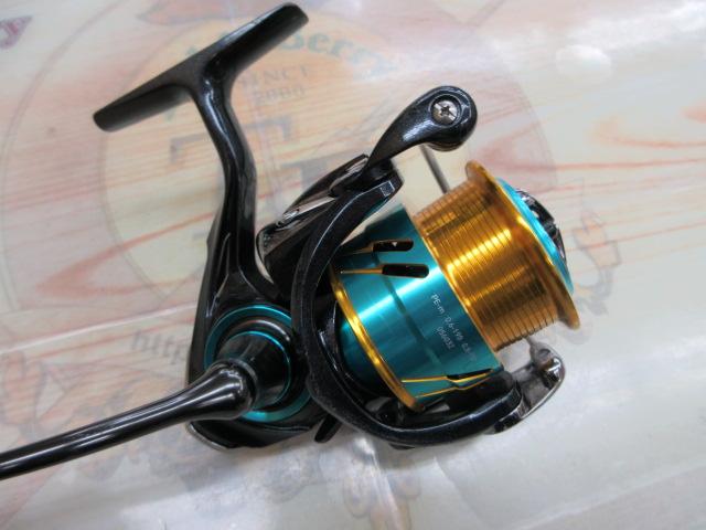 エメラルダスMX 2508PE 箱あり Amazon | ダイワ(DAIWA) スピニングリール 17 エメラルダスMX