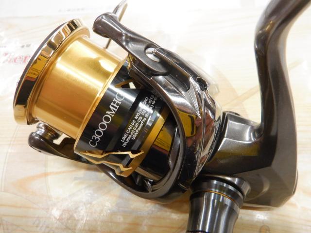 【新品購入後5回使用】20ツインパワー C3000MHG SHIMANO シマノ TWIN POWER ツインパワー C3000MHG スピニング