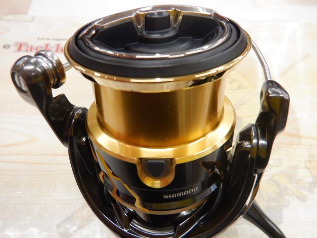 SHIMANO - 20 ツインパワー C3000MHG 新品、未使用 中古品】 シマノ 20 ツインパワー C3000MHG: 中古