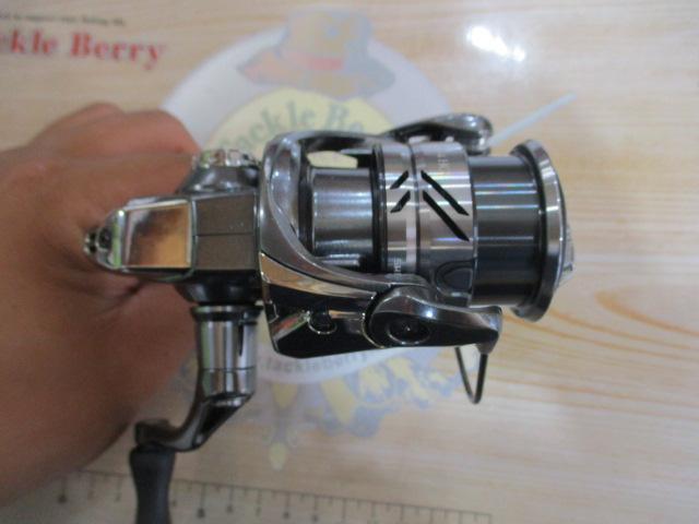 未使用　SHIMANO コンプレックスXR C2000 F4 HG つり具の上州屋 - あなたのフィッシング＆アウトドアライフを