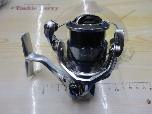 23 ストラディック C2000SHG 週末値下中 シマノ 23 ストラディック C2000SHG リール スピニング ( 2023年