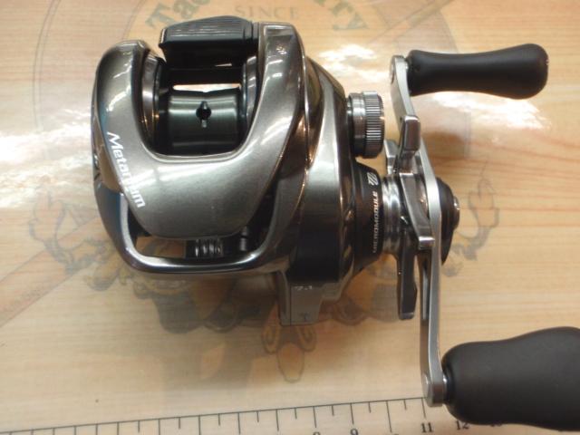 20メタニウム　HG シマノ(SHIMANO) 20 メタニウム HG(右) 041142｜アウトドア用品
