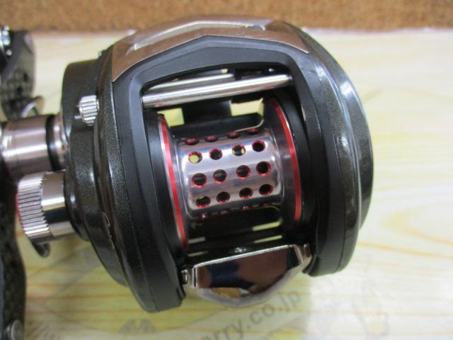 【ZPI】アブ レボ エリート8 某バスプロ ZPI】アブ レボ エリート8 某バスプロ - メルカリ