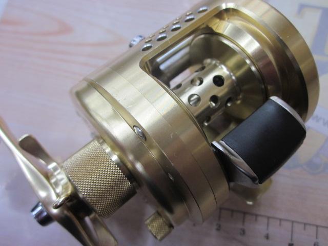 シマノ　01カルカッタコンクエスト101 シマノ 01 カルカッタ コンクエスト 101 左 SHIMANO CALCUTTA