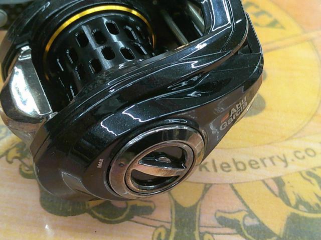 Abu Garcia ALC-BF7 新品未使用品 Abu Garcia REVO ALC-BF7-L Baitcasting Saltwater Reel for